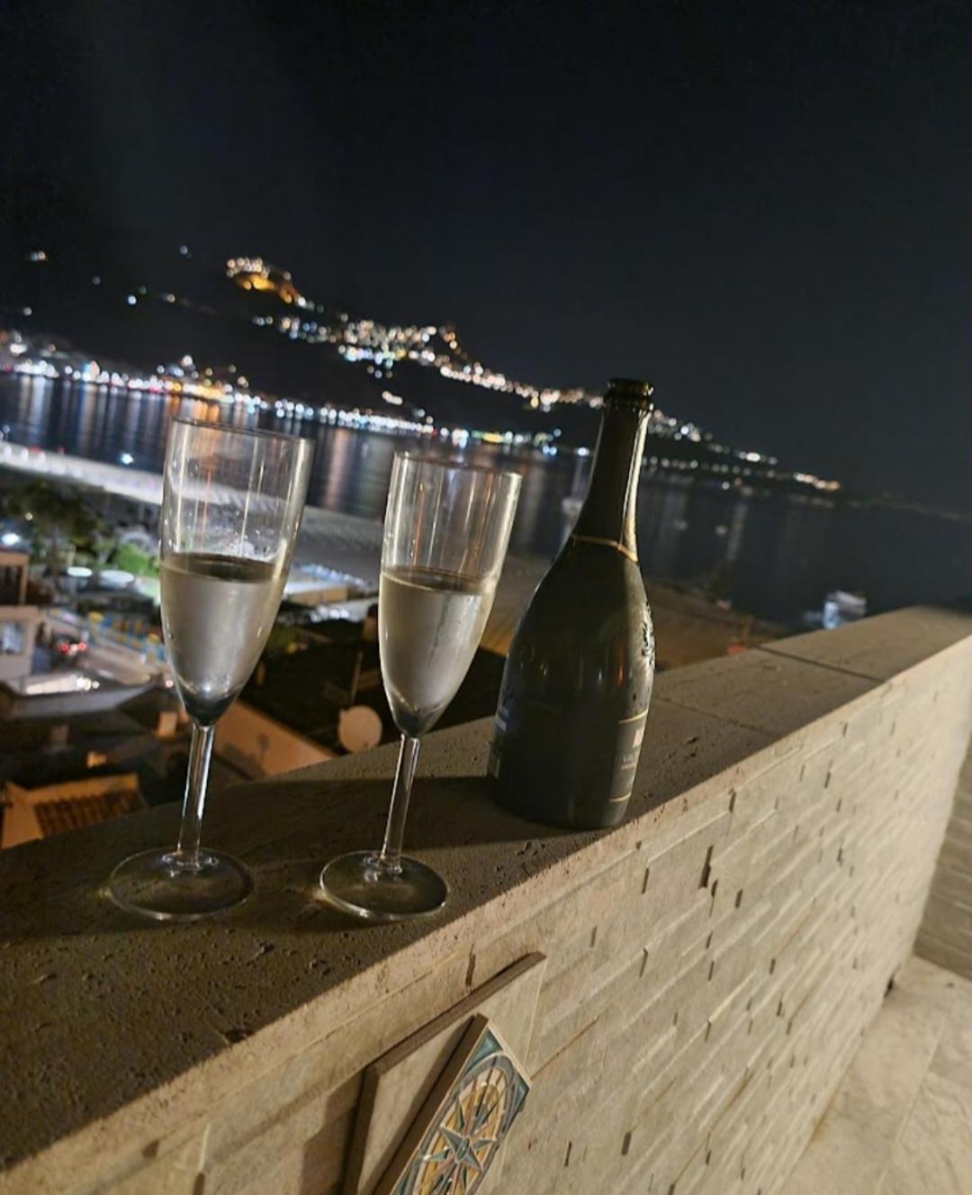 Janeta Panoramic Loft Apartment จีอาร์ดีนี นักซอส ภายนอก รูปภาพ